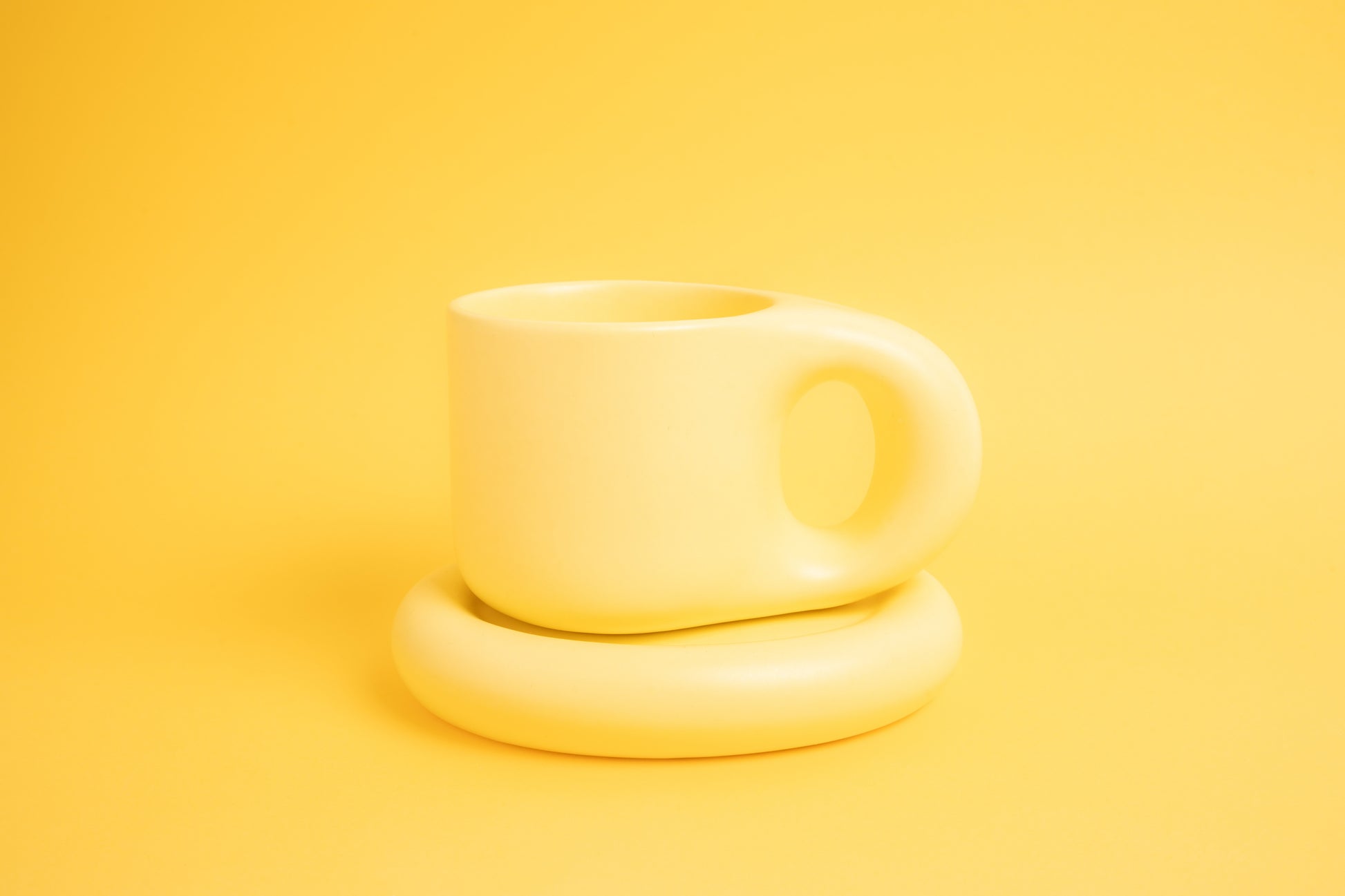 Tasse Jaune
mug, Yellow, Ceramic, home design, home decor, cozy, mat